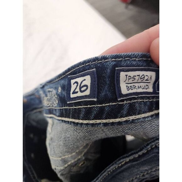 Miss Me Y2K Bling fleur angel wings Bermuda Shorts sz 26 - Picture 5 of 6